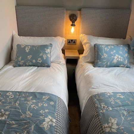 Lake District Prestige Caravan, 3 Bedrooms, Sleeps 8 On Haven Holiday Park Flookburgh Exterior photo