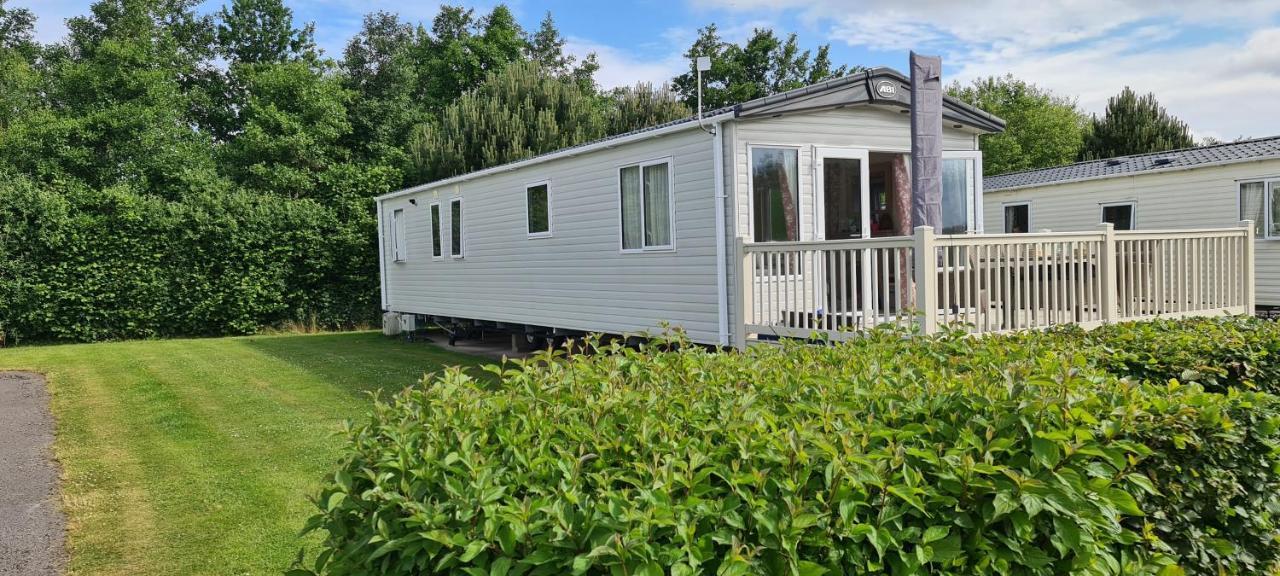 Lake District Prestige Caravan, 3 Bedrooms, Sleeps 8 On Haven Holiday Park Flookburgh Exterior photo