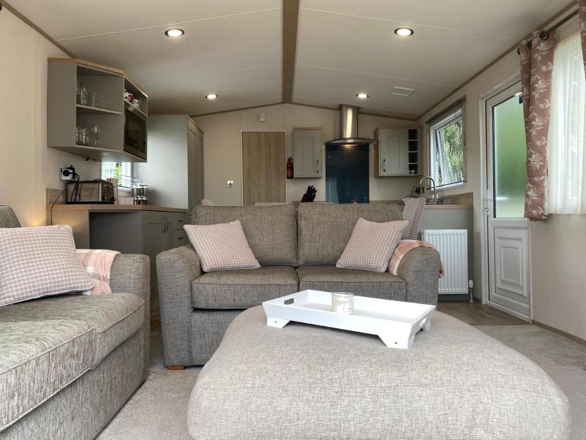 Lake District Prestige Caravan, 3 Bedrooms, Sleeps 8 On Haven Holiday Park Flookburgh Exterior photo
